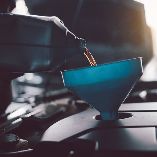 The Importance of Choosing the Right Motor Oil: A Guide for Car Enthusiasts